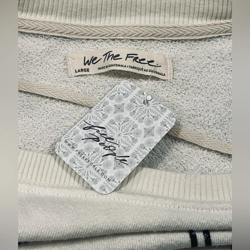 NWT Free People Camden New York Sweatshirt - Picture 15 of 16